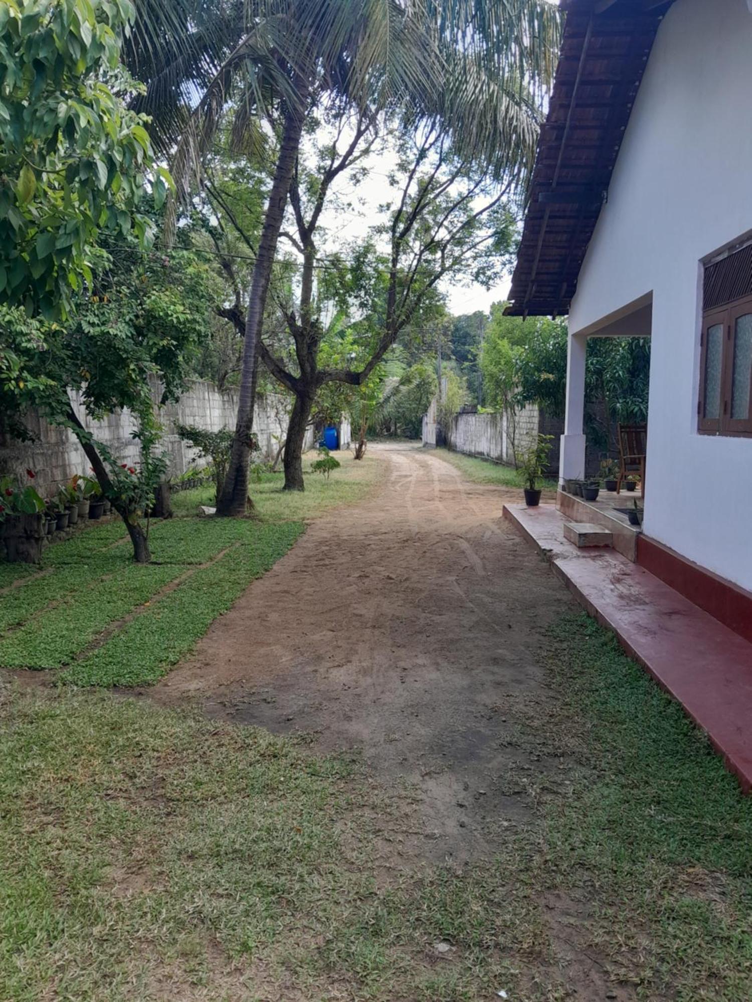Villa 64 Katunayaka Luaran gambar
