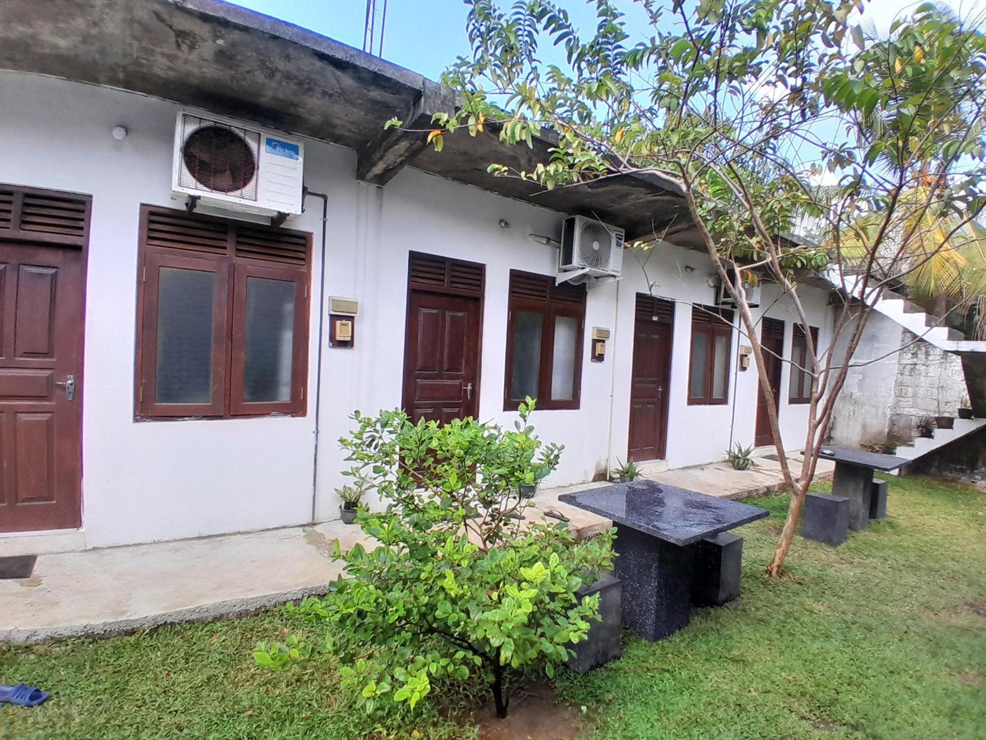 Villa 64 Katunayaka Luaran gambar